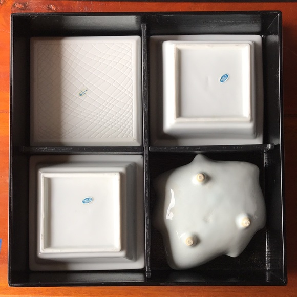 Small Dish Set - Picture 5 of 8